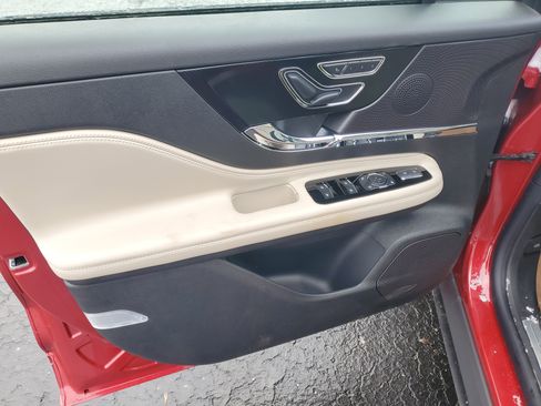 New 2026 Lincoln Corsair Reserve w/ Jet Appearance Package image 8