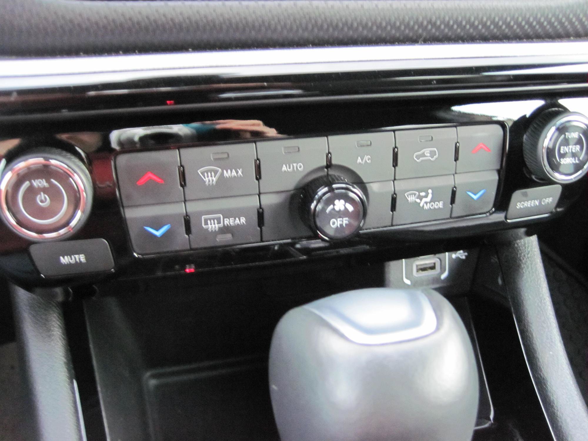 Used 2023 Jeep Compass Trailhawk AWD/4WD image 17