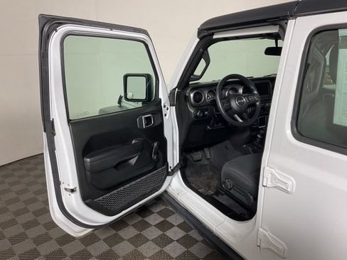 Used 2023 Jeep Wrangler Unlimited Sport AWD/4WD image 18