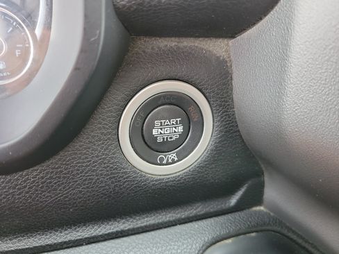 Used 2024 RAM 3500 Big Horn AWD/4WD image 20