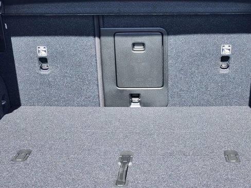 New 2026 Volvo XC40 B5 Plus w/ Protection Package Premier image 20