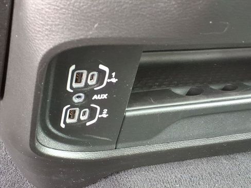 Used 2026 RAM 2500 Big Horn AWD/4WD image 33