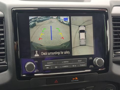 Used 2023 Nissan Frontier PRO-4X w/ Pro Convenience Package image 17