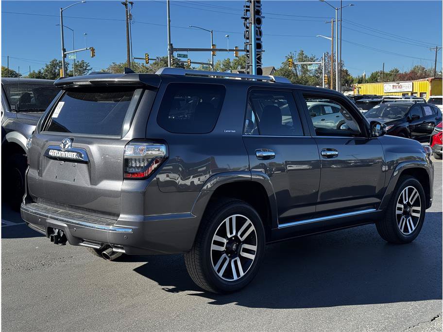 Used 2016 Toyota 4Runner Limited AWD/4WD image 2