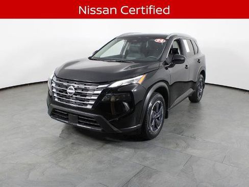 Certified 2024 Nissan Rogue SV w/ SV Premium Package FWD image 2