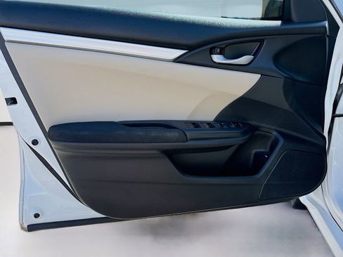 Used 2018 Honda Civic LX image 19
