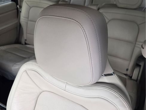 Used 2021 Lincoln Navigator Reserve AWD/4WD image 23