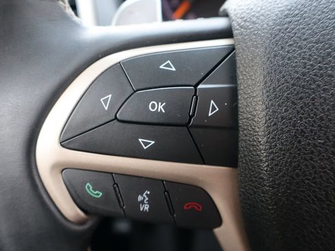 Used 2016 Jeep Grand Cherokee Overland AWD/4WD image 29