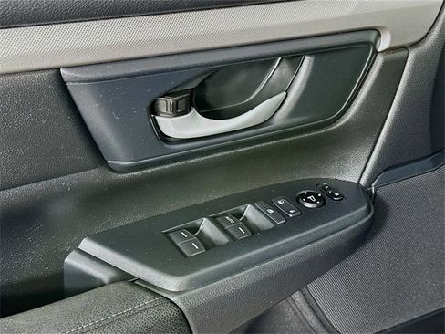 Certified 2020 Honda CR-V LX image 17