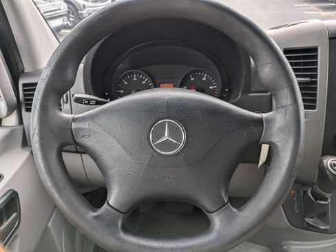 Used 2017 Mercedes-Benz Sprinter 3500 image 24