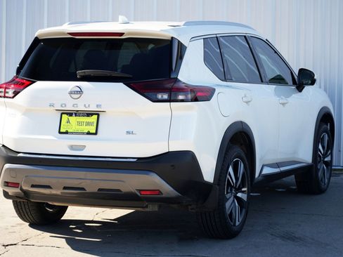 Used 2022 Nissan Rogue SL image 46