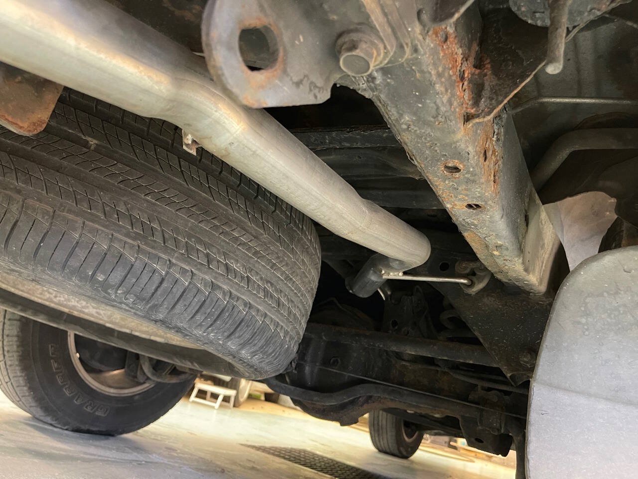 Used 2004 Toyota Land Cruiser AWD/4WD image 77