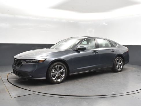 Used 2024 Honda Accord EX image 3