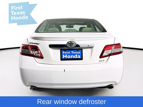 Used 2011 Toyota Camry XLE image 7