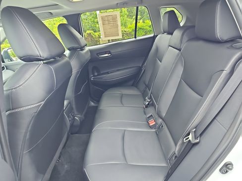 Used 2023 Toyota Corolla Cross XLE w/ Convenience Package AWD/4WD image 14