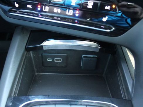 Used 2022 Buick Envision Preferred FWD image 30