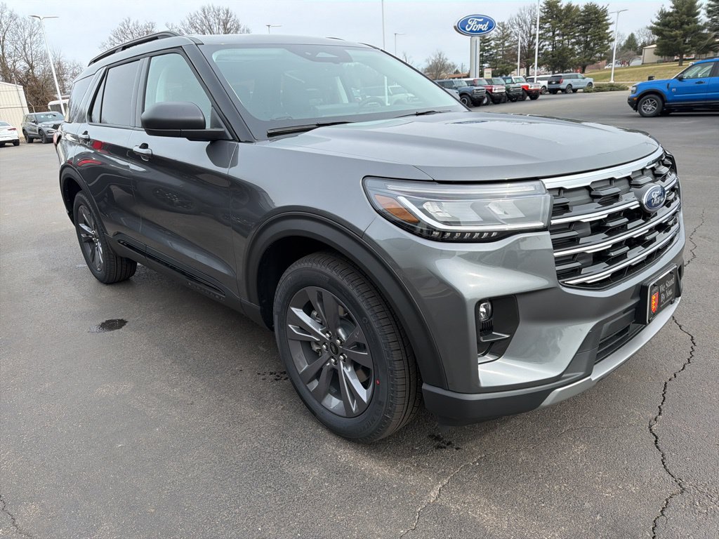 New 2026 Ford Explorer Active w/ Active Comfort Package AWD/4WD image 7