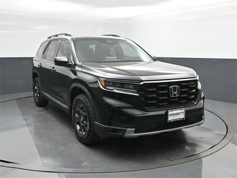New 2025 Honda Pilot TrailSport image 22