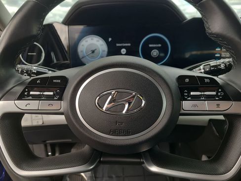 Used 2023 Hyundai Elantra Limited image 23