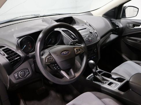 Used 2017 Ford Escape SE image 16