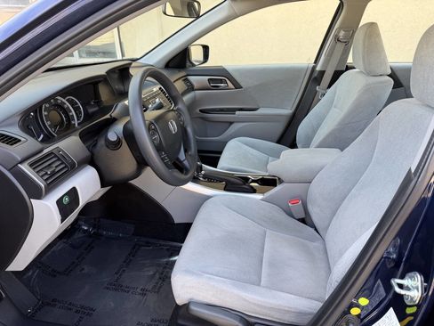 Used 2013 Honda Accord LX image 10
