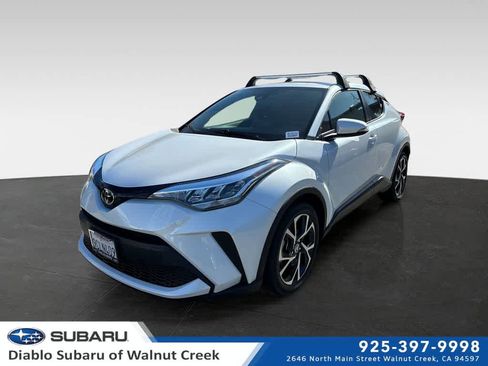Used 2022 Toyota C-HR XLE image 1