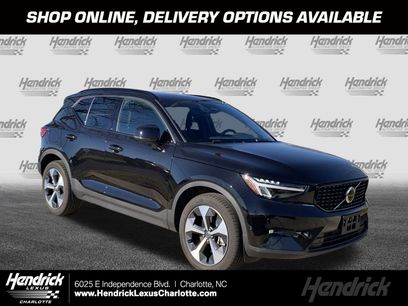 Used 2025 Volvo XC40 B5 Plus