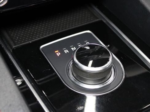 Used 2017 Jaguar F-PACE S image 18