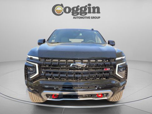 New 2026 Chevrolet Suburban Z71 image 8