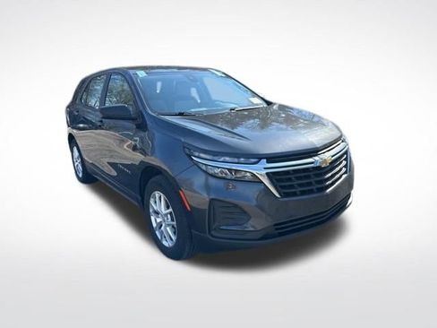 Used 2022 Chevrolet Equinox LS image 8