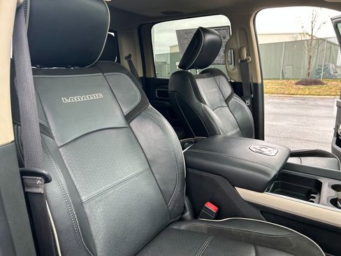 Used 2020 RAM 3500 Laramie image 35
