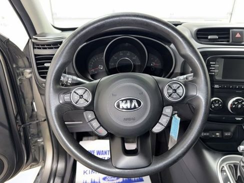 Used 2017 Kia Soul FWD image 14