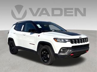 Used 2023 Jeep Compass Trailhawk AWD/4WD video 1