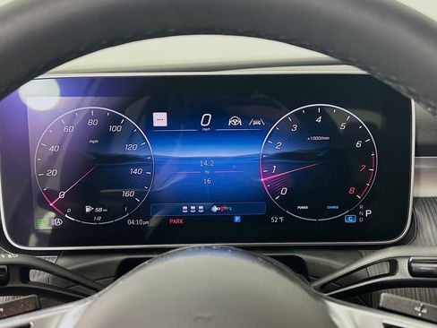 Certified 2025 Mercedes-Benz C 300 4MATIC Sedan image 14