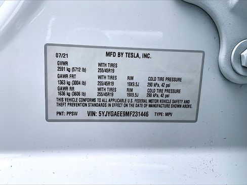 Used 2021 Tesla Model Y Long Range image 31