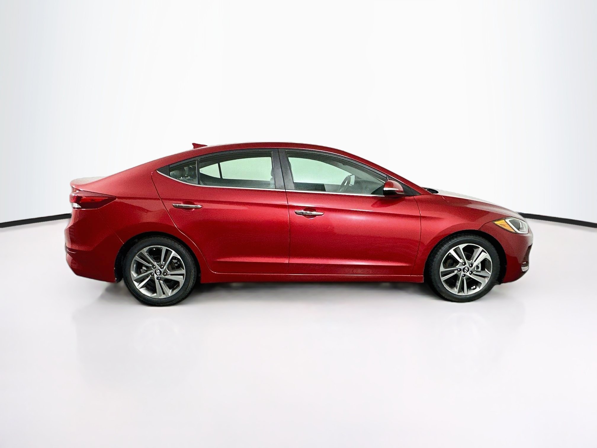 Used 2017 Hyundai Elantra Limited w/ Limited Tech Package 04 FWD image 10