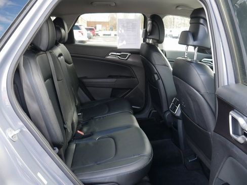 Used 2023 Kia Sportage EX image 25