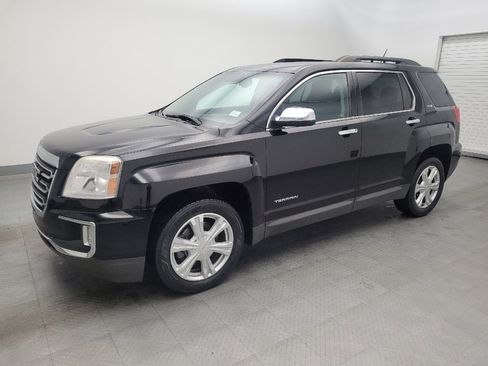 Used 2017 GMC Terrain SLE w/ Chrome Edition image 2