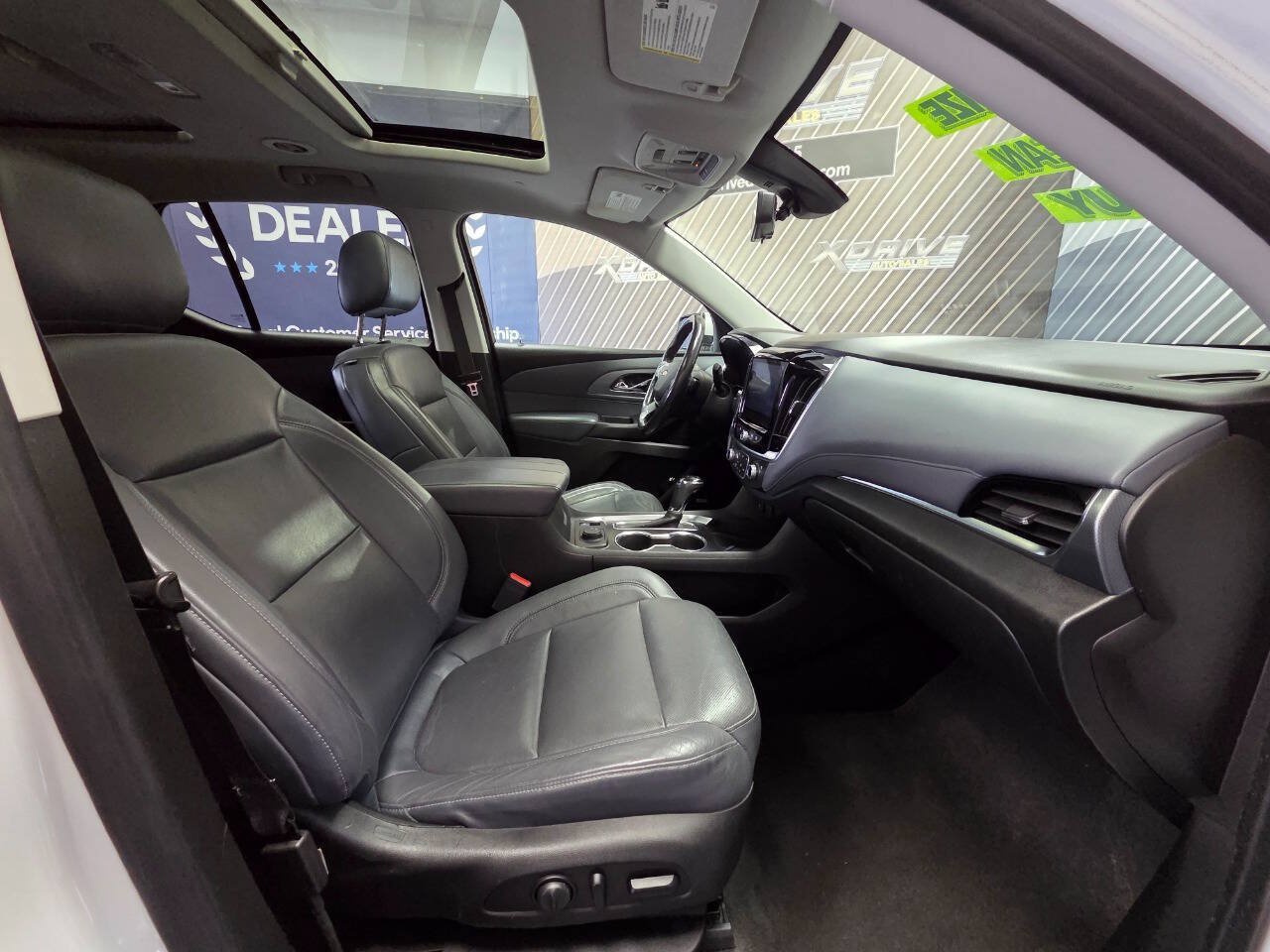 Used 2018 Chevrolet Traverse Premier w/ Driver Confidence II Package FWD image 28