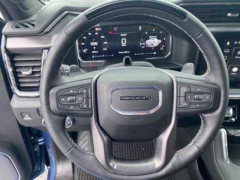Used 2026 GMC Sierra 1500 Denali Ultimate image 10