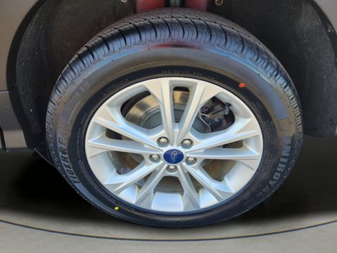 Used 2019 Ford Escape SEL AWD/4WD image 33
