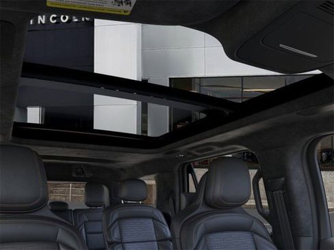 New 2025 Lincoln Navigator Black Label image 44