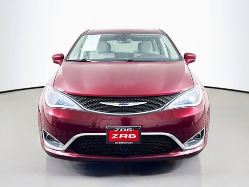 Used 2020 Chrysler Pacifica Touring w/ Advanced Safetytec Group image 8