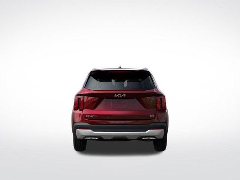Certified 2025 Kia Sorento S AWD/4WD image 7