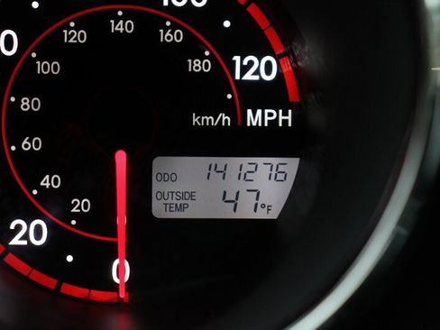 Used 2006 Toyota Matrix XR image 7