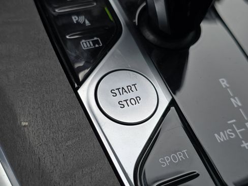 Used 2023 BMW X5 xDrive45e w/ M Sport Package image 25