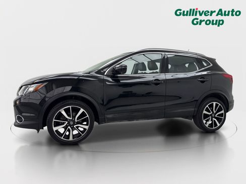 Used 2018 Nissan Rogue Sport SL AWD/4WD image 2