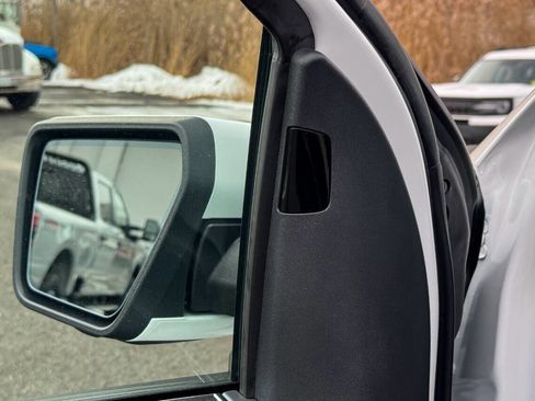 Used 2024 Ford F150 Lightning Lariat image 34