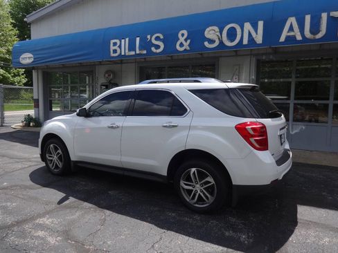 Used 2016 Chevrolet Equinox LTZ w/ Enhanced Convenience Package image 3