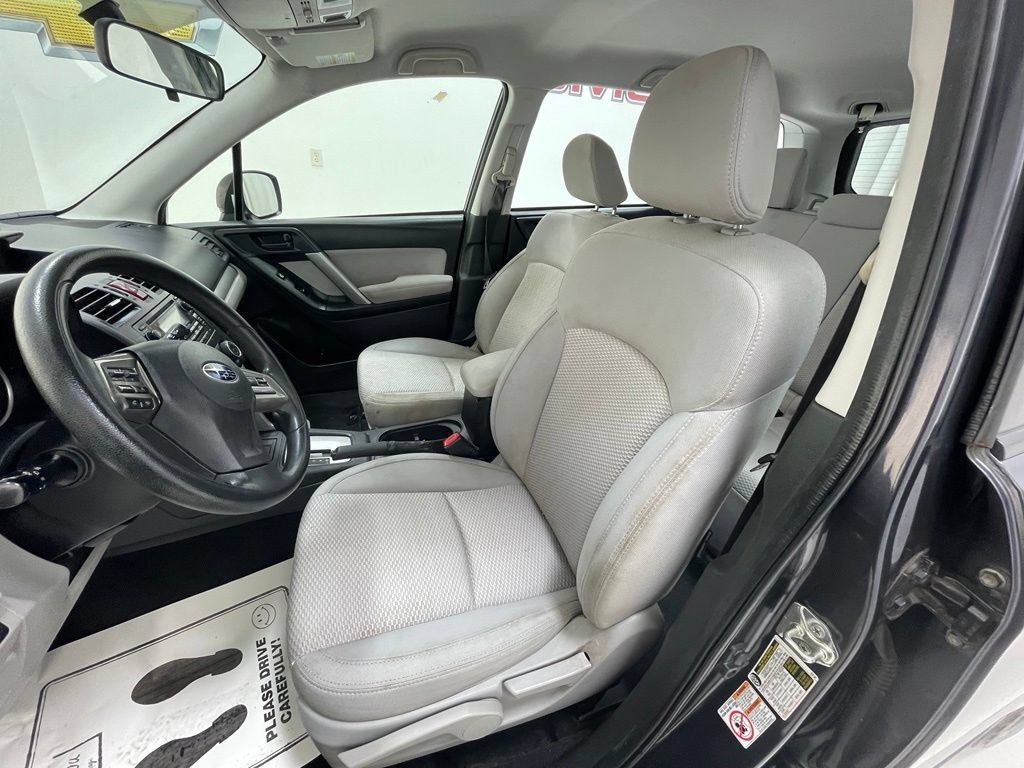 Used 2014 Subaru Forester 2.5i AWD/4WD image 11